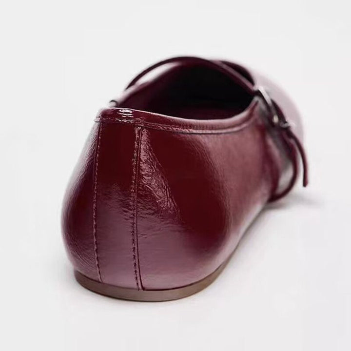 Damen Ballerinas mit verstellbarem Riemen und glänzendem Obermaterial Drune