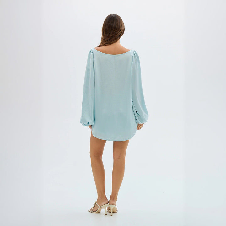 Damen Oversize Bluse mit Cut-Out und kurzen Shorts Drune