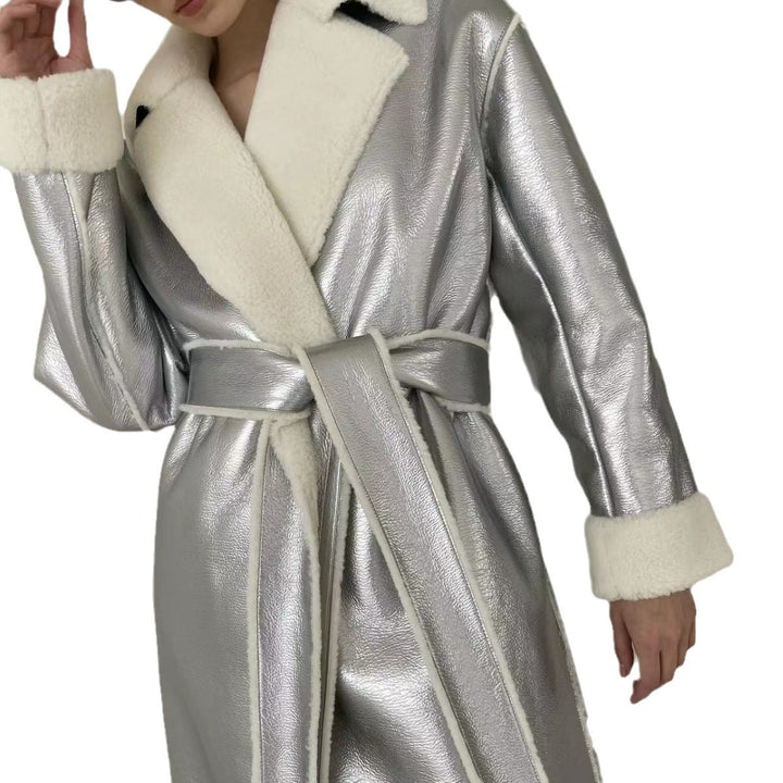 Damen Longline-Mantel aus Metallic‑Material mit Teddyfutter und überschnittener Schulter Drune