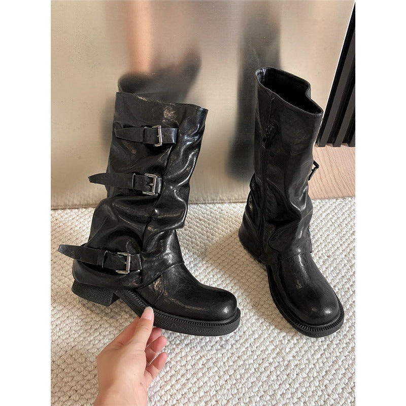 Damen Bikerstiefel mit mehrfachen Zierschnallen, gerafftem Schaft und robuster Profilsohle Drune