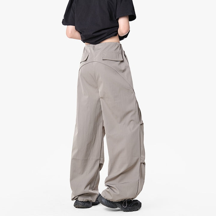 Herren Weite Funktions-Nylonhose mit Tunnelzugbund, Utility-Taschen & Baggy-Silhouette Drune