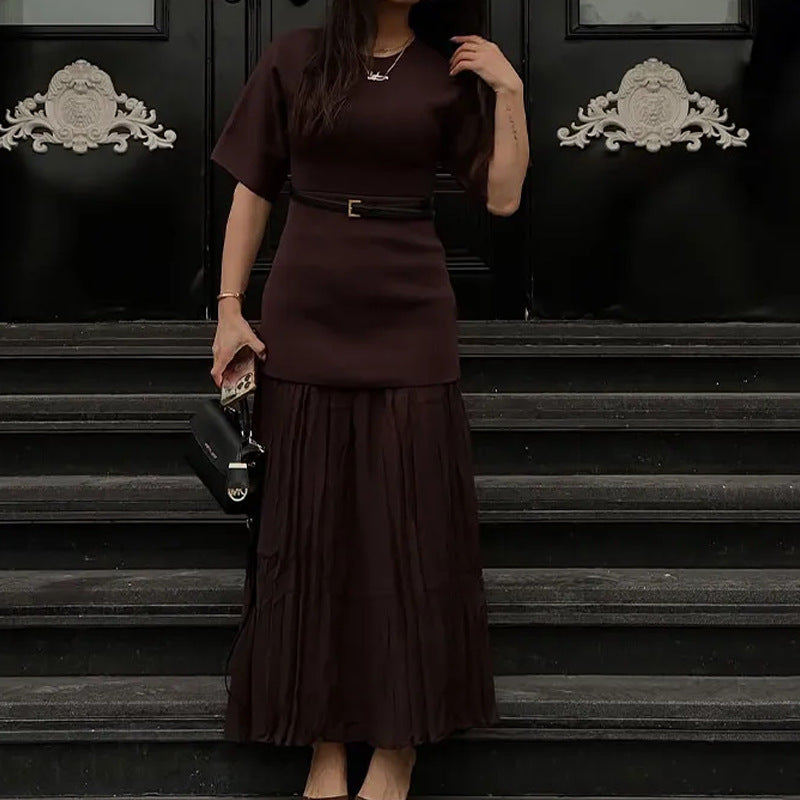 Damen Elegantes Maxikleid mit figurbetontem Oberteil und voluminösem Rock Drune