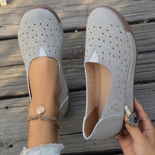 Damen luftige Slip-On Ballerinas mit filigranem Lochmuster Drune