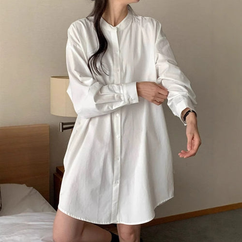 Damen Weites Baumwoll-Hemdblusenkleid mit Stehkragen, Oversize-Schnitt und gerundetem Saum Drune