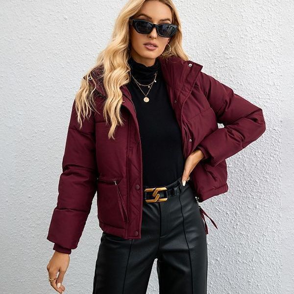 Damen nan kurze gesteppte Daunenoptik-Steppjacke mit hohem Stehkragen, Kordelzug und Ziptaschen Drune