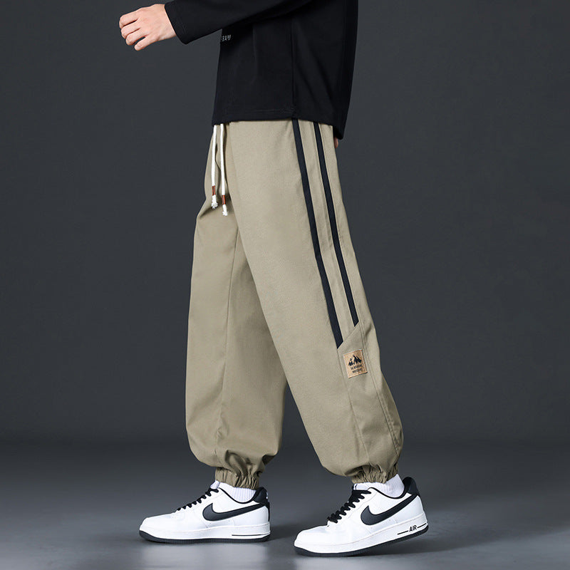Herren Modische Freizeit-Hose mit seitlichen Streifen