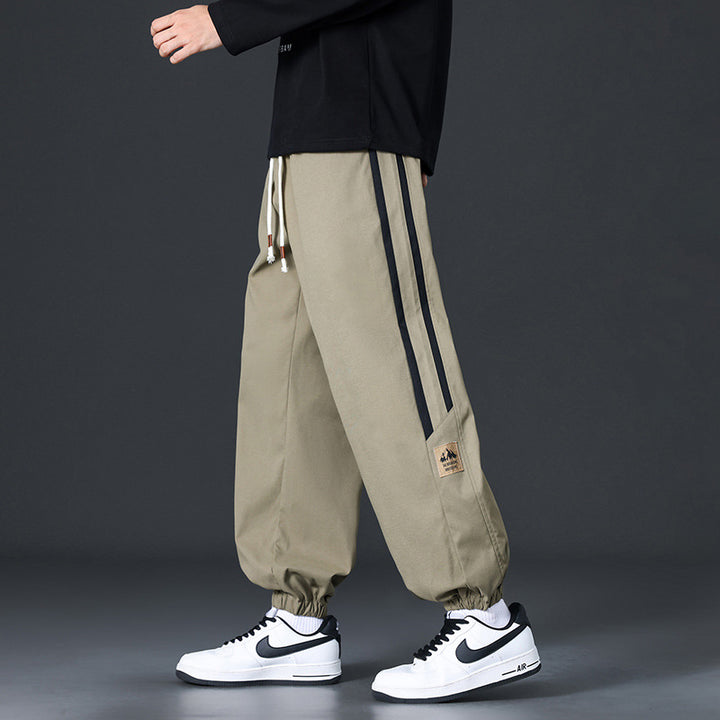 Herren Modische Freizeit-Hose mit seitlichen Streifen