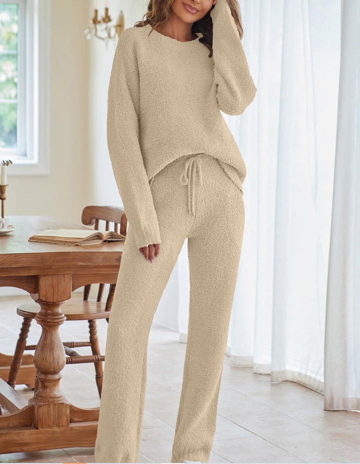 Damen nan kuscheliges Lounge-Set mit Oversize-Pullover und Kordelzughose Drune