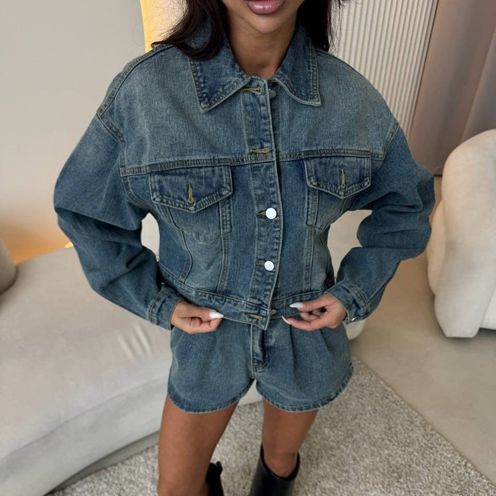 Damen Kurzgeschnittenes Jeans-Set mit verkürzter Jeansjacke und taillenhohen Shorts Drune
