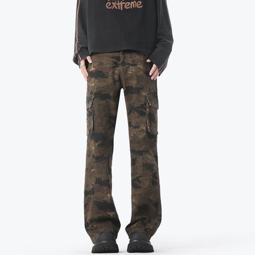 Herren Cargohose im weiten Marlene-Cut mit Camouflage‑Print und Kniepaneelen Drune
