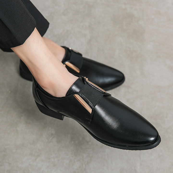 Herren elegante spitze Slip-On Business-Halbschuhe mit elastischer Gummilasche und dekorativen Metallapplikationen Drune