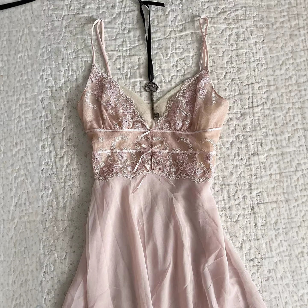Damen Elegantes Nachthemd mit Spitzenverzierungen Drune