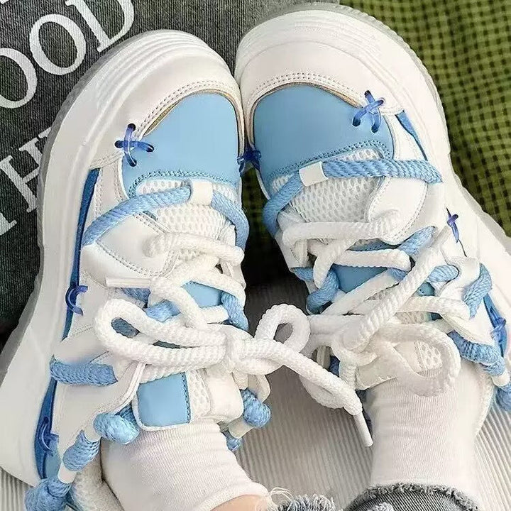 Damen Sportliche Sneakers mit innovativen Akzenten und rutschfester Sohle Drune