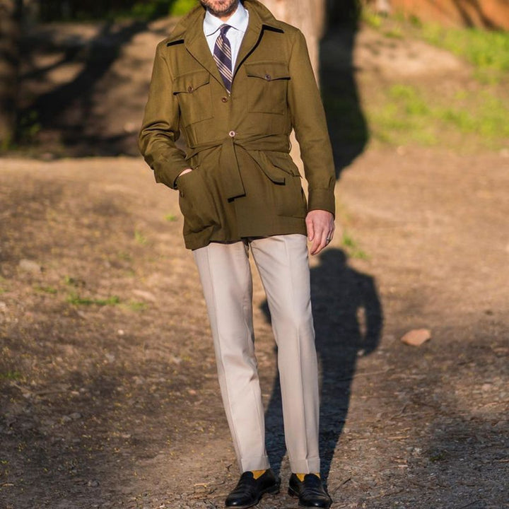 Herren Taillierte Feldjacke mit Bindegürtel, Pattentaschen und Kentkragen Drune