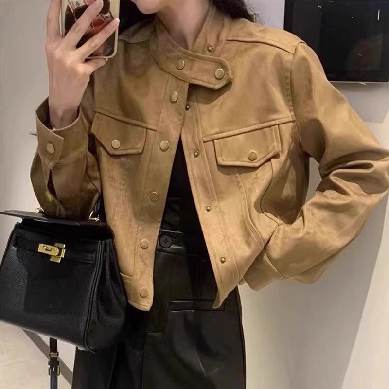 Damen Modische Kurzjacke im Stilmix mit Taschen und Knopfdetails Drune