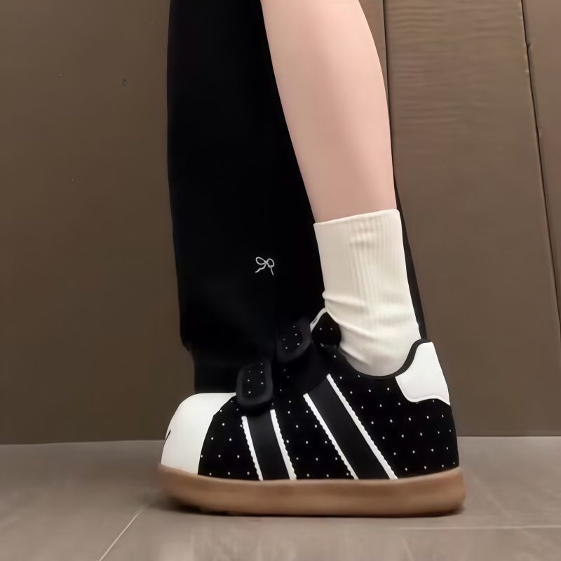 Damen Komfortable Sneaker mit praktischen Klettverschlüssen und lässigem Design Drune