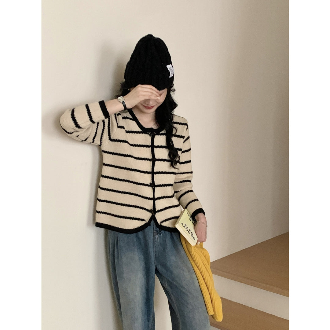 Damen Strickjacke mit maritimem Streifenmuster und großen Knöpfen Drune