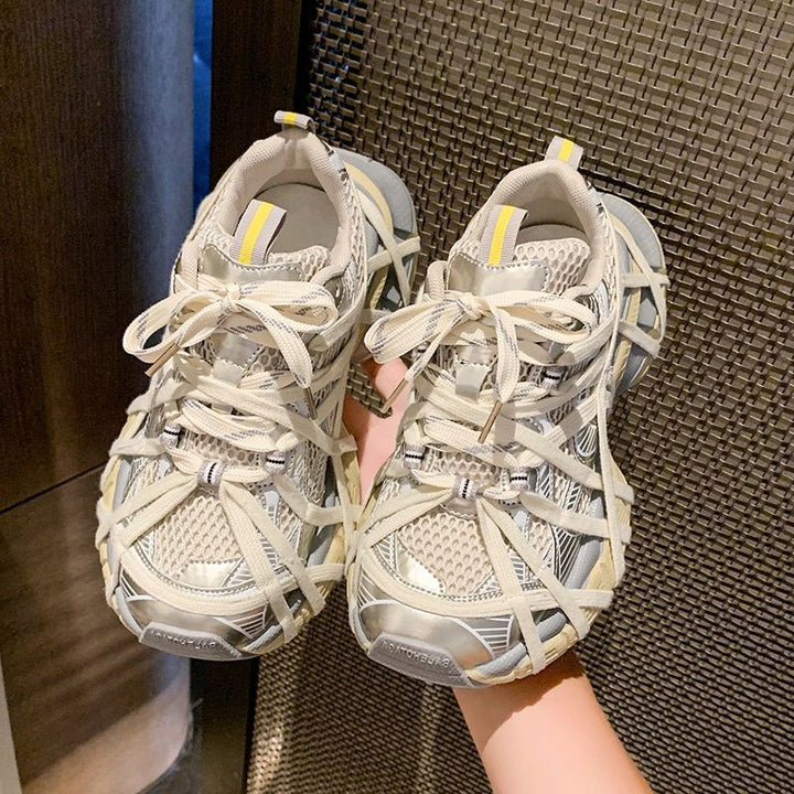 Damen Techno-Chunky-Sneaker mit atmungsaktivem Mesh, stabiler Plattformsohle und dekorativen Wickelriemen Drune