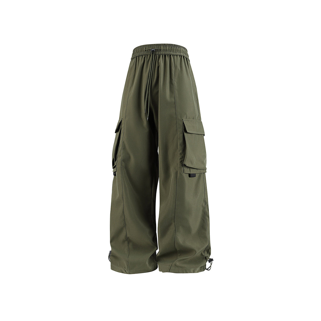 Herren weite Utility‑Cargohose im Baggy‑Cut mit Tunnelzugbund, großen Klappentaschen und verstellbarem Beinabschluss Drune