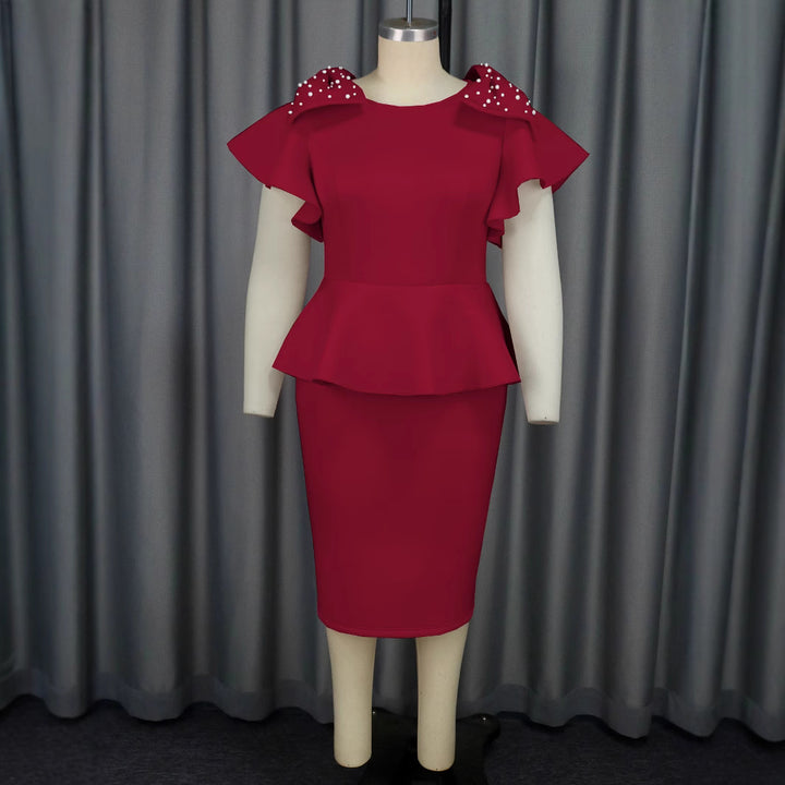Damen elegantes Kleid mit voluminösen Rüschensäumen und charmanten Perlenakzenten Drune