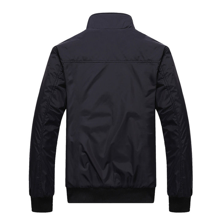 Herren Kurzblouson mit Stehkragen, kariertem Innenfutter und Reißverschlusstaschen Drune