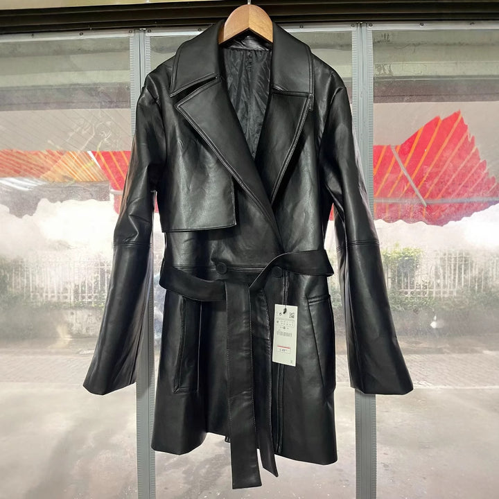 Damen nan veganer Leder-Trenchcoat mit Schalkragen, Bindegürtel und Doppelreiher Drune