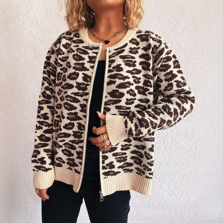 Damen Strickjacke mit floralem Jacquardmuster und durchgehender Knopfleiste Drune