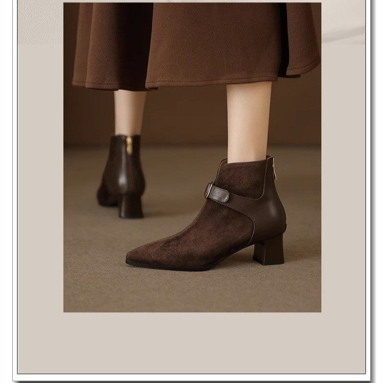 Damen elegante spitze Velours-Ankle-Boots mit mittelhohem Blockabsatz und Zierspange Drune