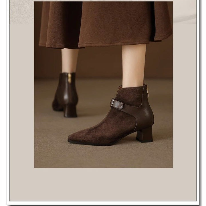 Damen elegante spitze Velours-Ankle-Boots mit mittelhohem Blockabsatz und Zierspange Drune