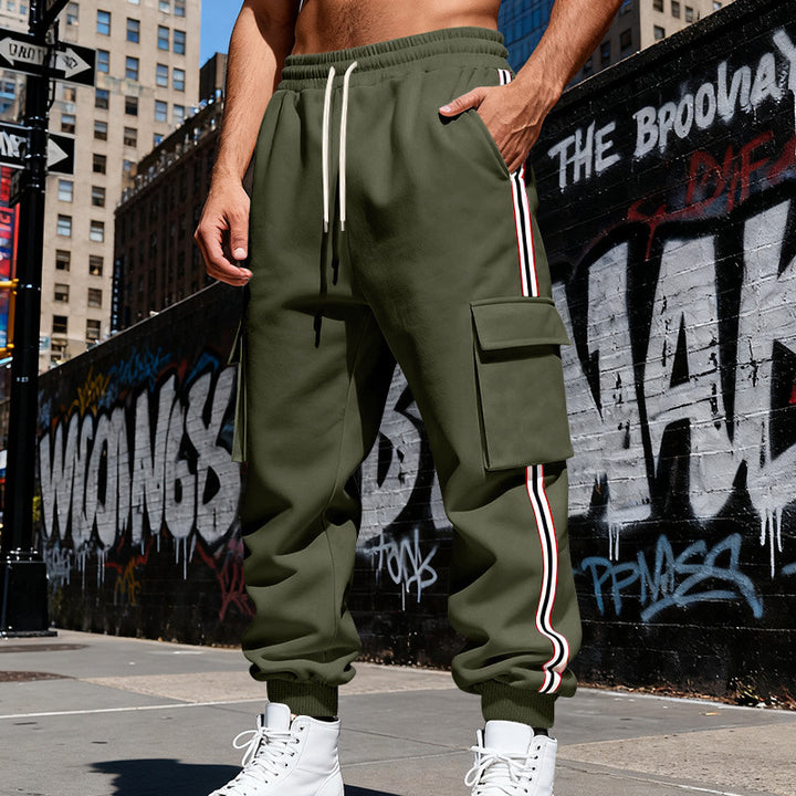 Herren nan Cargojogginghose mit Kordelzug, seitlichen Cargotaschen und elastischen Bündchen Drune