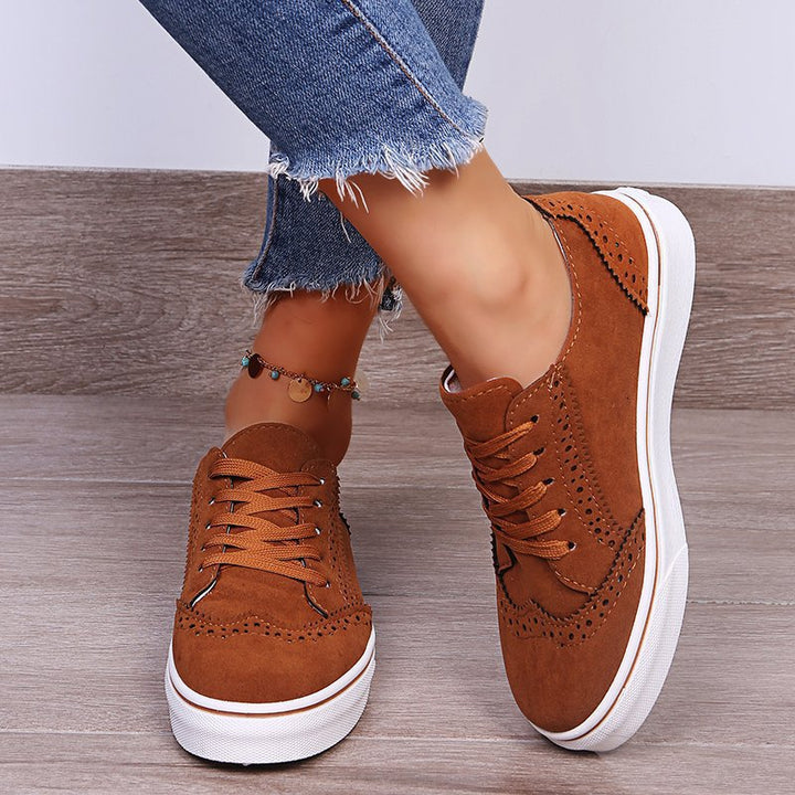 Damen Sneaker mit eleganter Brogue-Detailierung Drune