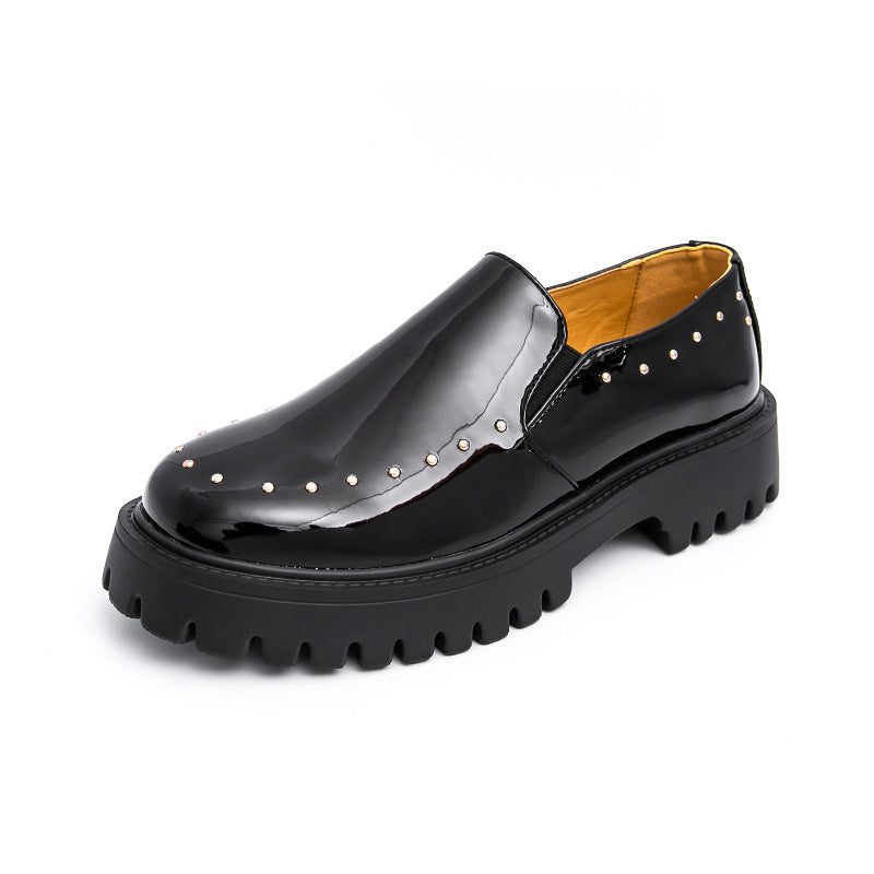 Damen Plateau-Brogue Derby mit markanter Profilsohle und Lacklederoptik Drune