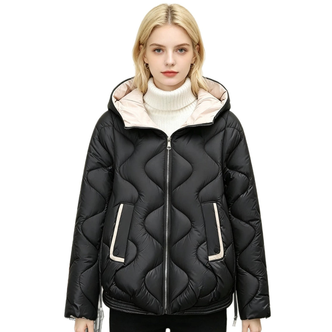 Damen nan wattierte Kurzjacke mit organischer Herzsteppung, abgerundetem Saum und paspelierten Pattentaschen Drune