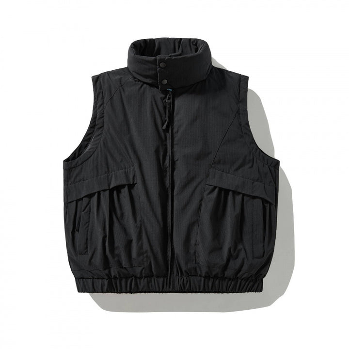 Herren Wattierte Outdoor‑Weste mit hohem Stehkragen, elastischem Saum und großen Klappentaschen Drune