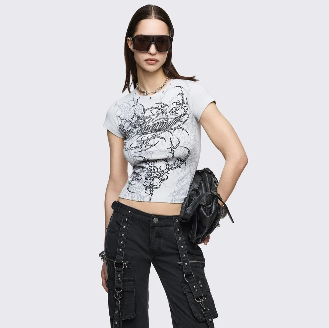 Damen Figurbetontes Kurzarm-T-Shirt mit Grafischem Design Drune
