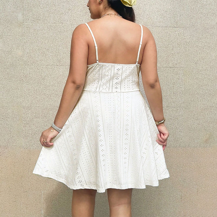 Damen Sommerliches Blütenmuster-Kleid mit Taillenband und Spitzenelementen Drune