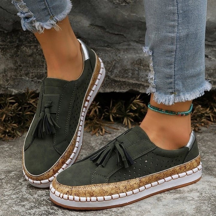 Damen Slip-On Keil-Sneaker mit Kork-Plateau, Quasten und perforiertem Obermaterial Drune
