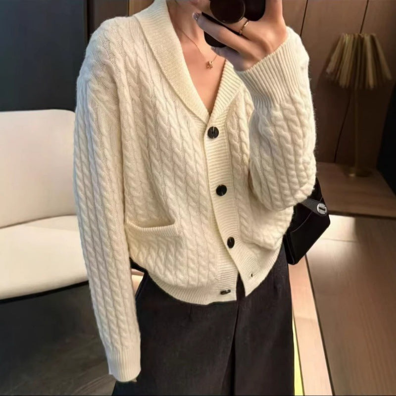 Damen Strickjacke mit doppeltem Kragen und praktischen Taschen Drune