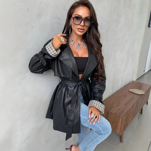 Damen Kurzer Lederimitat-Trenchcoat mit Taillengürtel und Karo-Umschlagmanschetten Drune