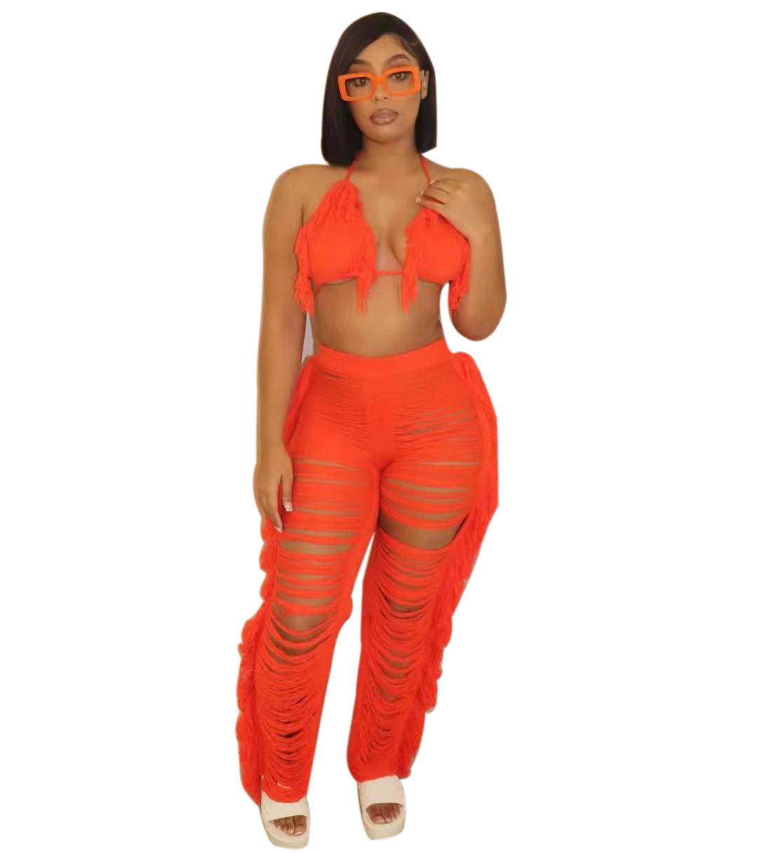 Damen Strandoutfit mit fransigem Crop-Top und lässiger Hose Drune