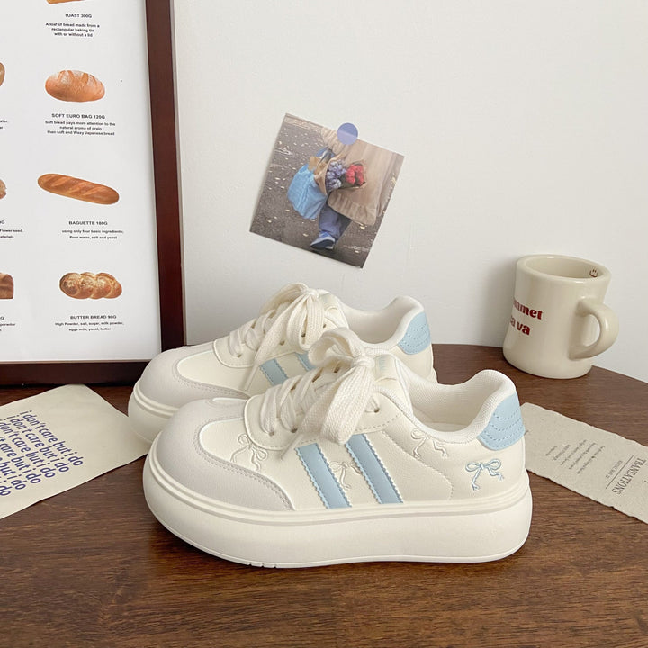 Damen Plateau-Laufsneaker mit verspielten Applikationen und atmungsaktiver Sohle Drune