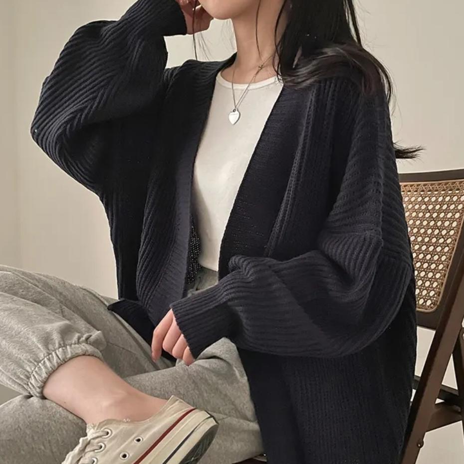 Damen kuschelige Strickjacke mit oversized Ärmeln und feiner Rippstruktur Drune