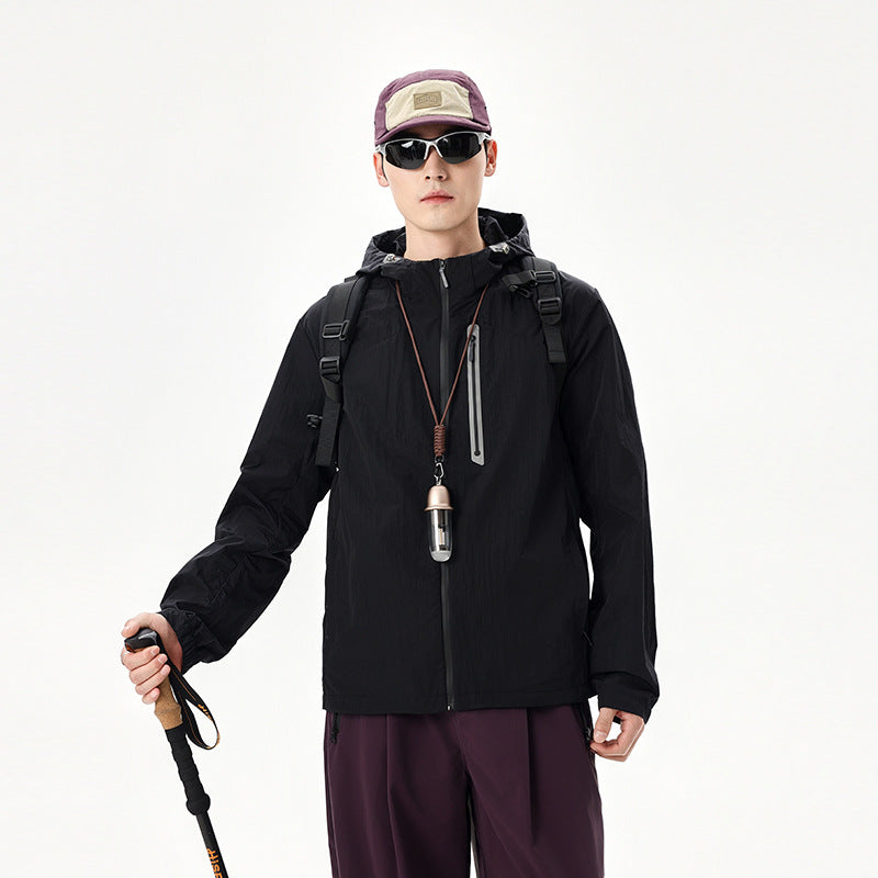 Herren Ultraleichte Packbare Regen- und Windjacke mit Kapuze, versteckter Brusttasche und wasserabweisendem Shell Drune