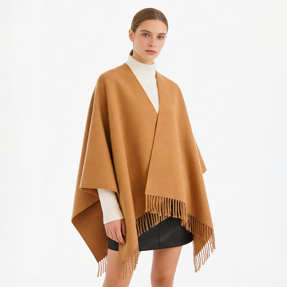 Damen Minimalistischer Wickel‑Capeponcho aus Wollmix mit V‑Ausschnitt und zartem Fransensaum Drune