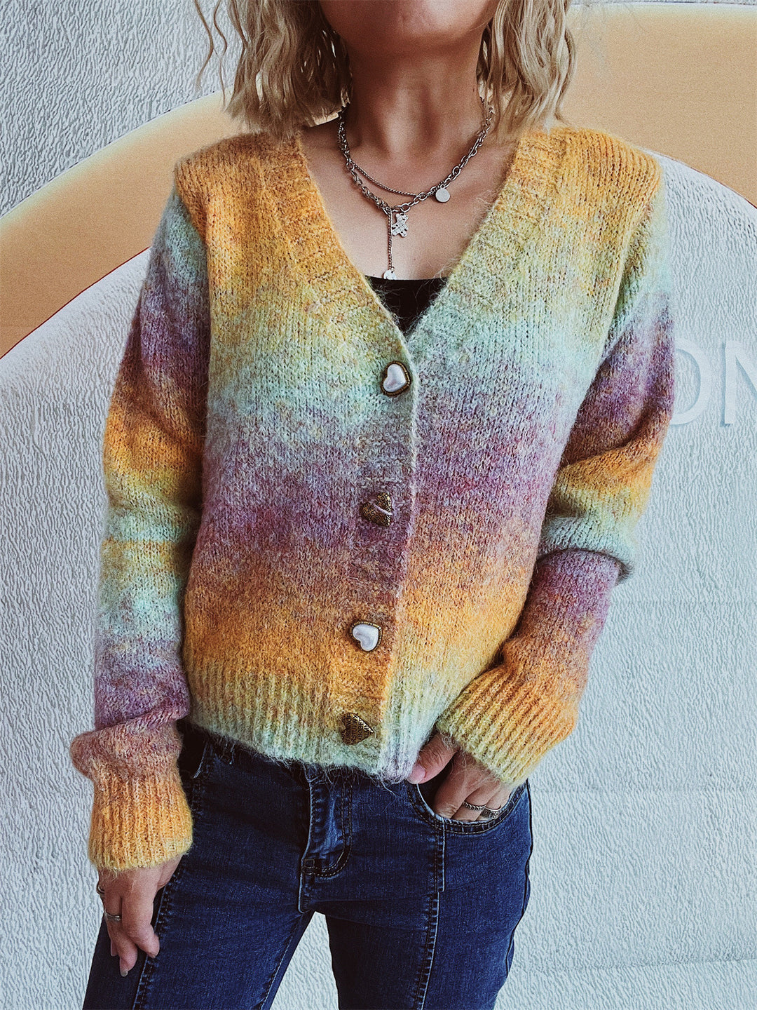 Damen kuschelige Strickjacke mit romantischen Herzknöpfen und lockerer Passform Drune