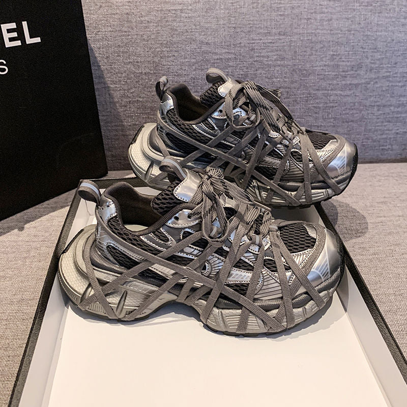 Damen Techno-Chunky-Sneaker mit atmungsaktivem Mesh, stabiler Plattformsohle und dekorativen Wickelriemen Drune