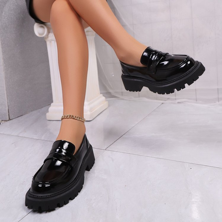 Damen klobige Loafer mit grober Profilsohle und Plateauabsatz Drune