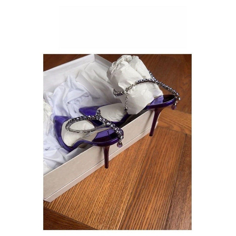 Damen Spitz zulaufende Metallic‑Mules mit strassbesetztem Knöchelriemen Drune