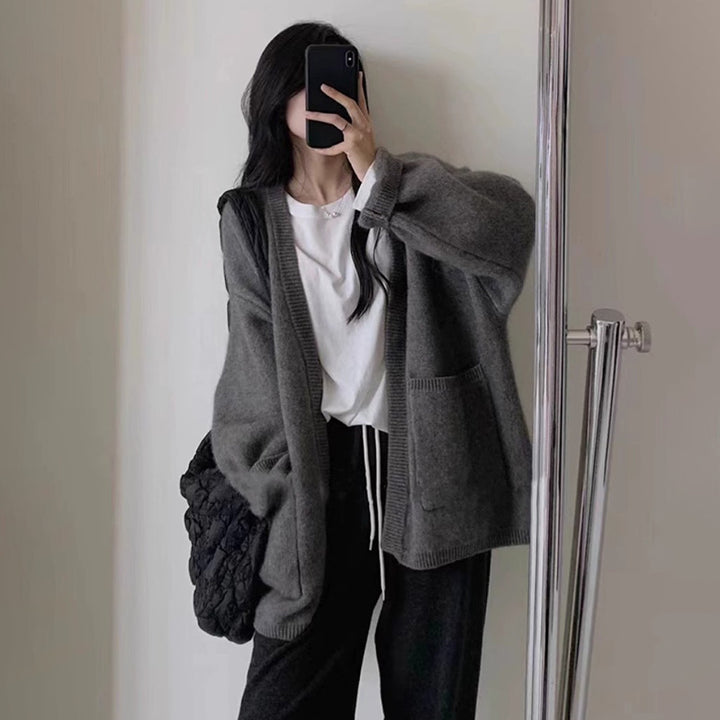 Damen Kuscheliger Strickcardigan mit tiefem V-Ausschnitt und aufgesetzten Taschen Drune