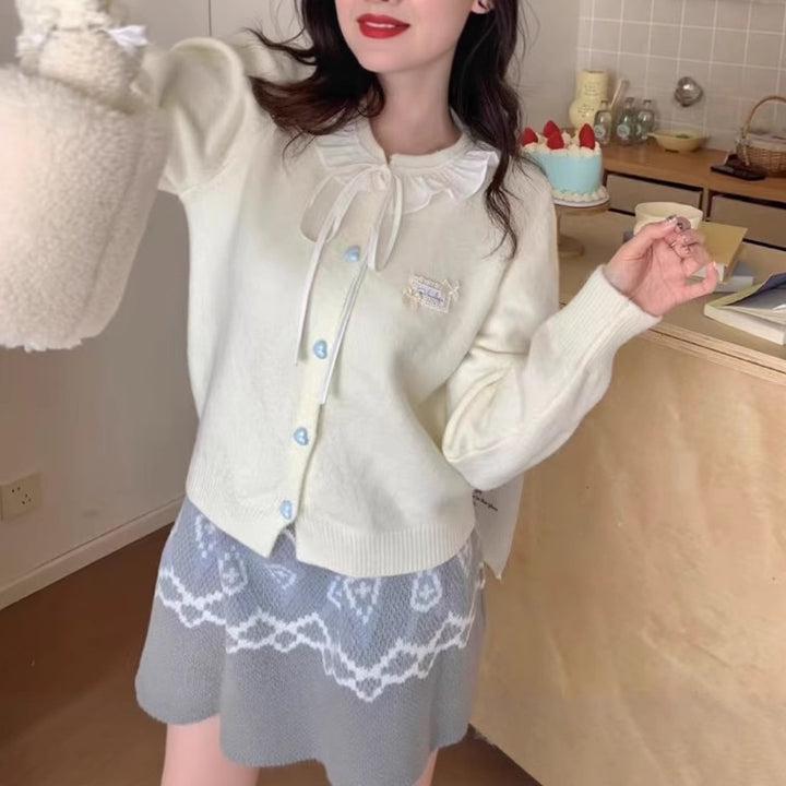 Damen verspielte Strickjacke mit Rüschendetail und perlenähnlichen Knöpfen Drune